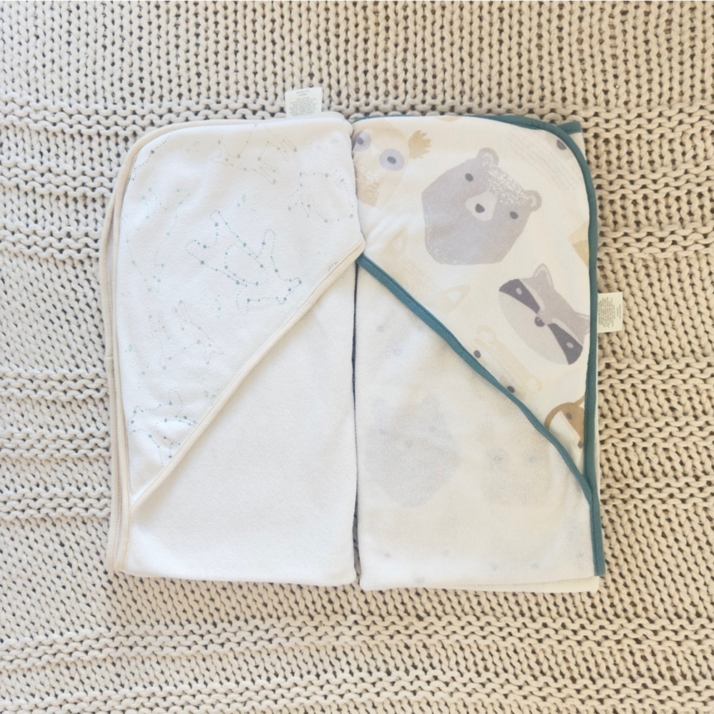 TWO Cloud Island Unisex Baby Hooded Towels